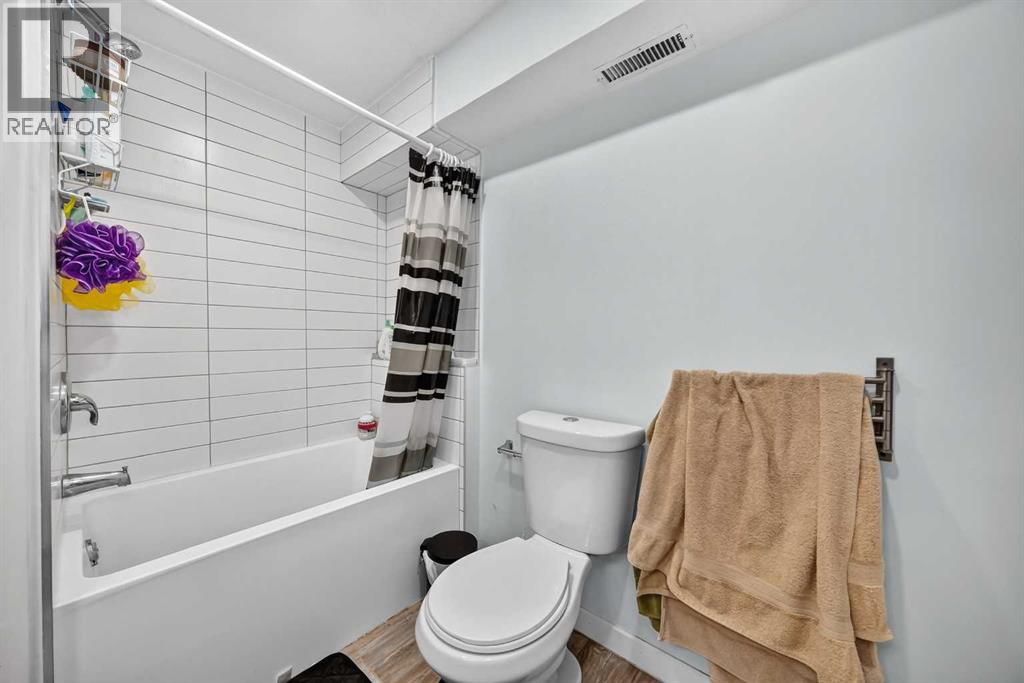 10647 Shillington Crescent Sw Property Photo 38