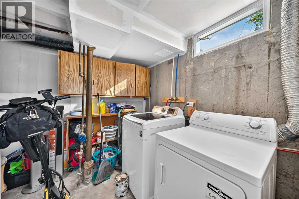 10647 Shillington Crescent Sw Property Photo 39