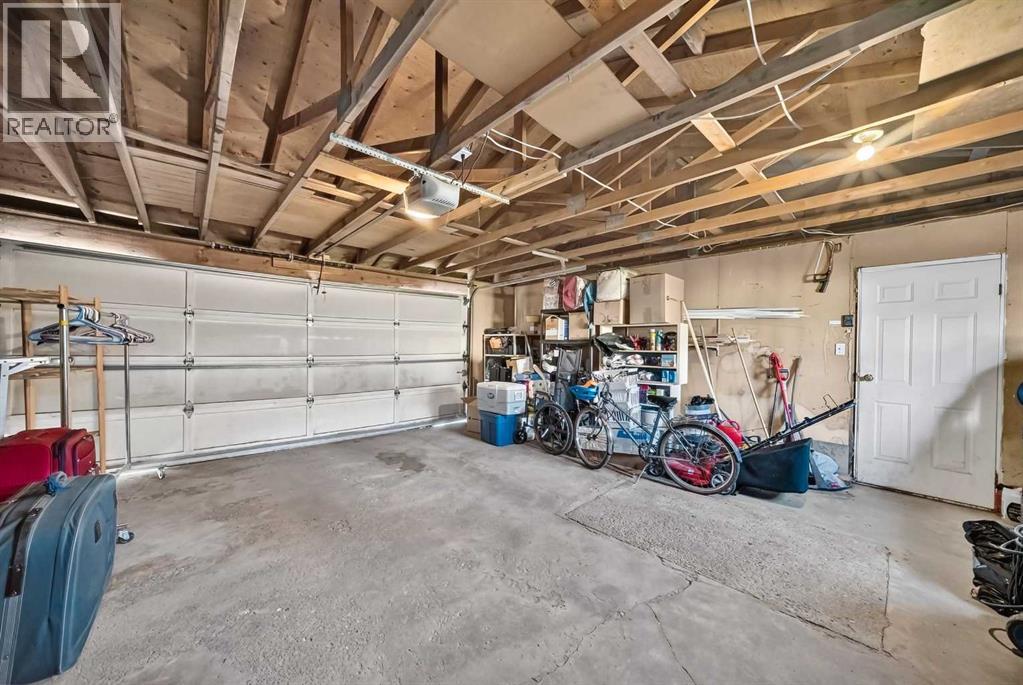 10647 Shillington Crescent Sw Property Photo 41