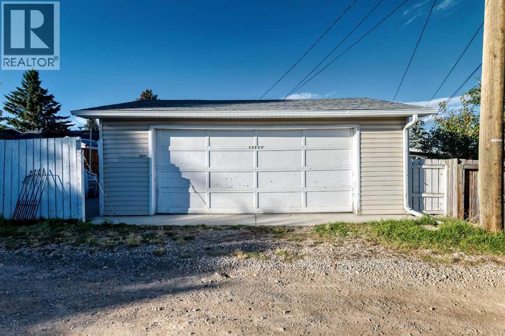 10647 Shillington Crescent Sw Property Photo 42