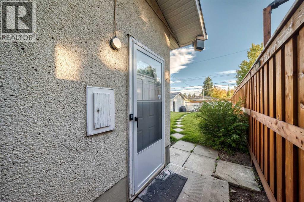 10647 Shillington Crescent Sw Property Photo 43