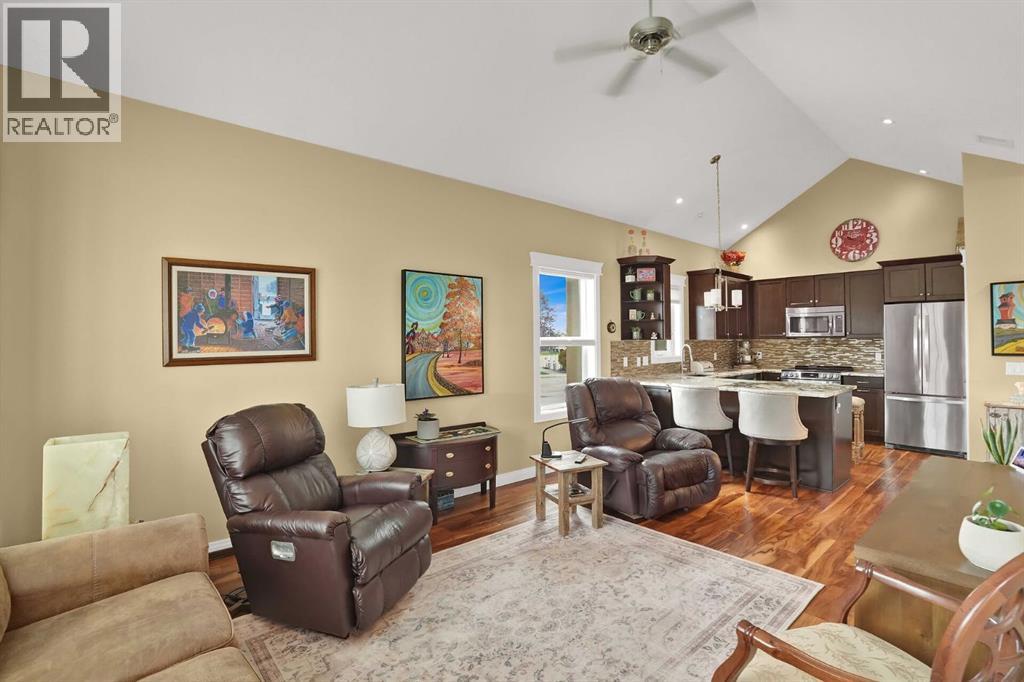 20 River Heights View Property Photo 4