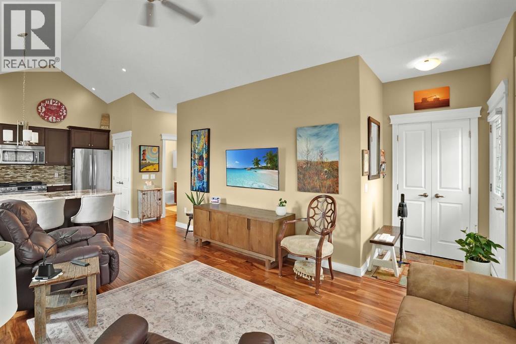 20 River Heights View Property Photo 5
