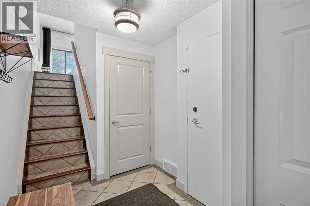 571 Point Mckay Grove Nw Property Photo 2