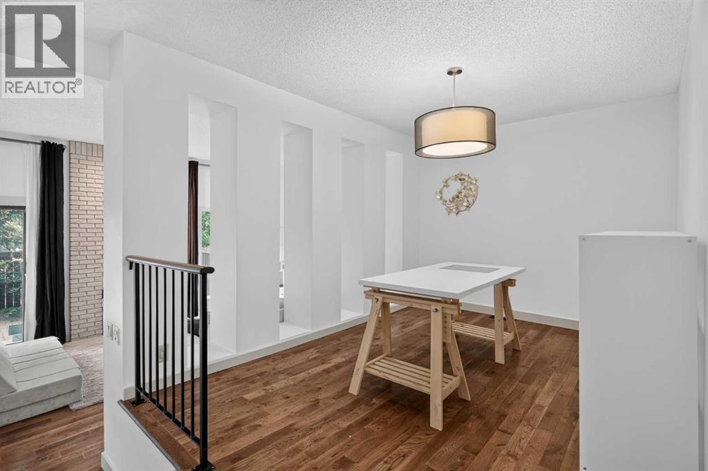 571 Point Mckay Grove Nw Property Photo 8