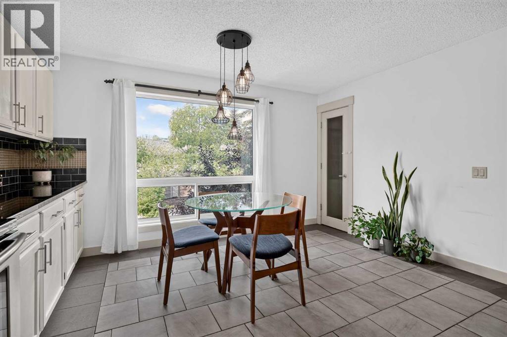 571 Point Mckay Grove Nw Property Photo 11
