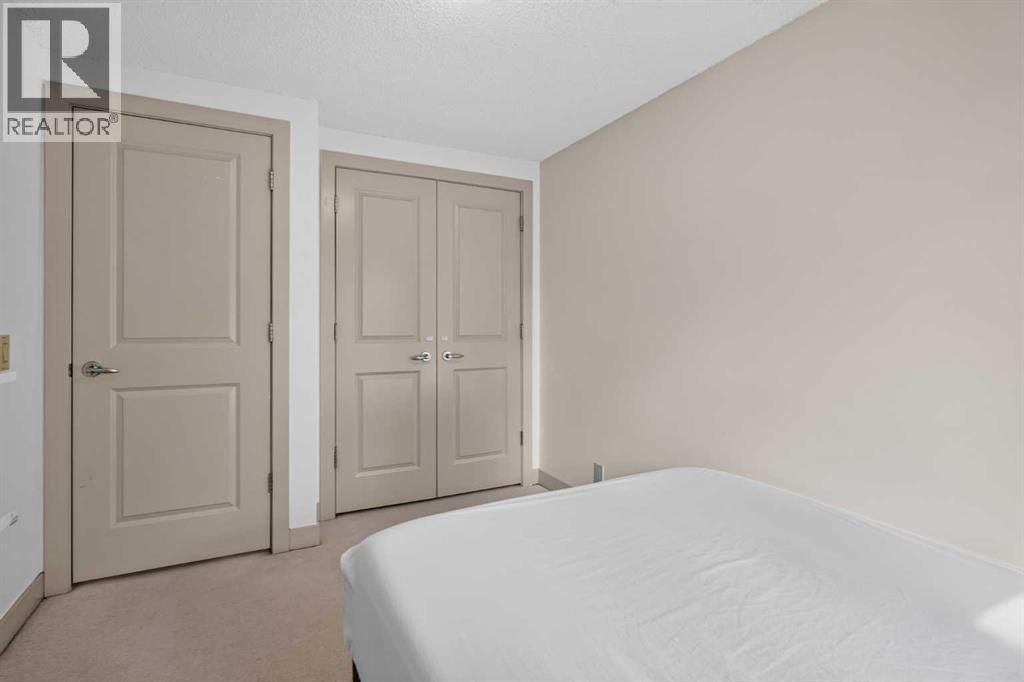 571 Point Mckay Grove Nw Property Photo 16