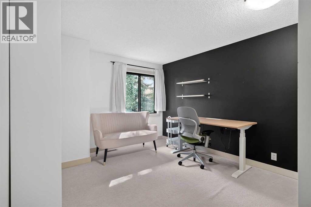 571 Point Mckay Grove Nw Property Photo 17