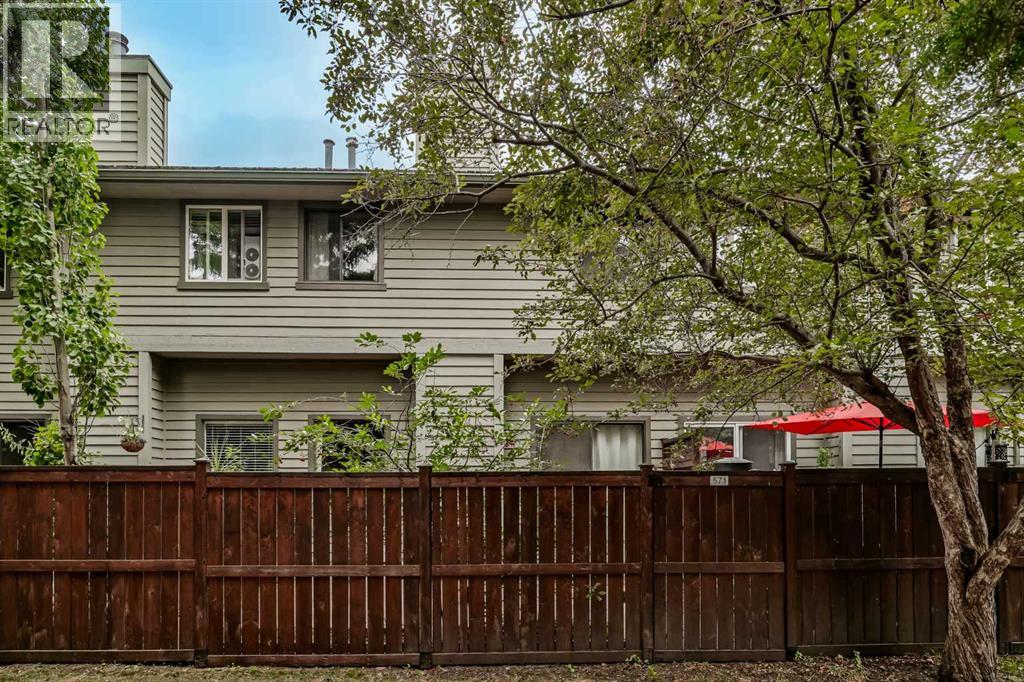 571 Point Mckay Grove Nw Property Photo 32