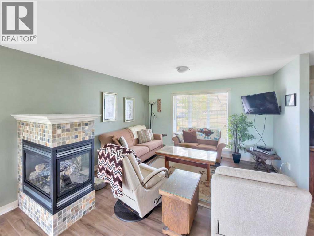 128 12 Ave Ne Property Photo 9
