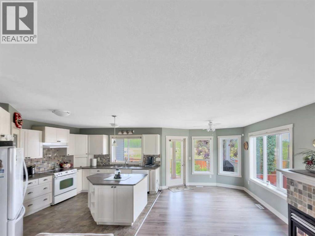 128 12 Ave Ne Property Photo 10