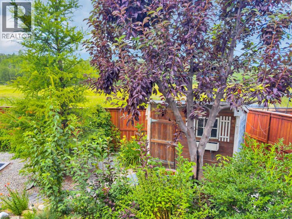 128 12 Ave Ne Property Photo 33