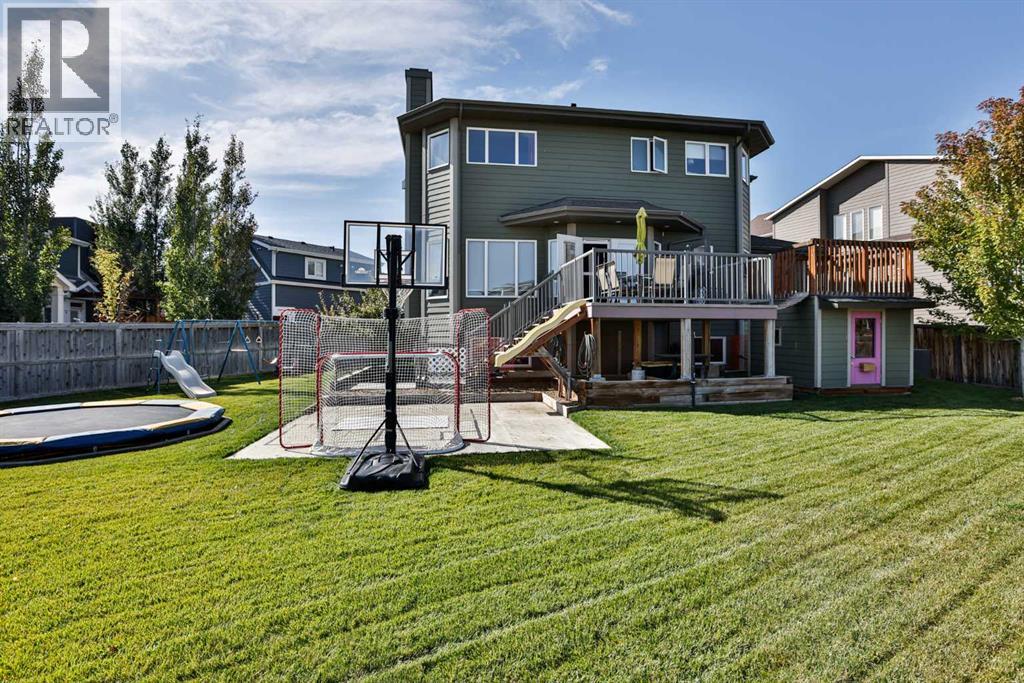 555 Devonia Road W Property Photo 2
