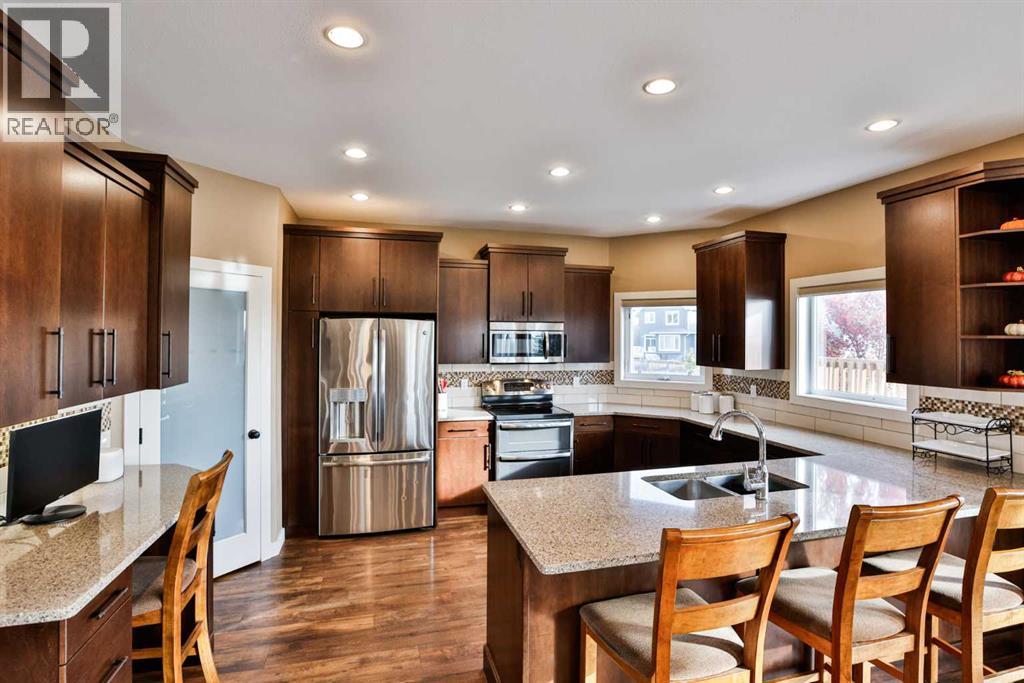 555 Devonia Road W Property Photo 9