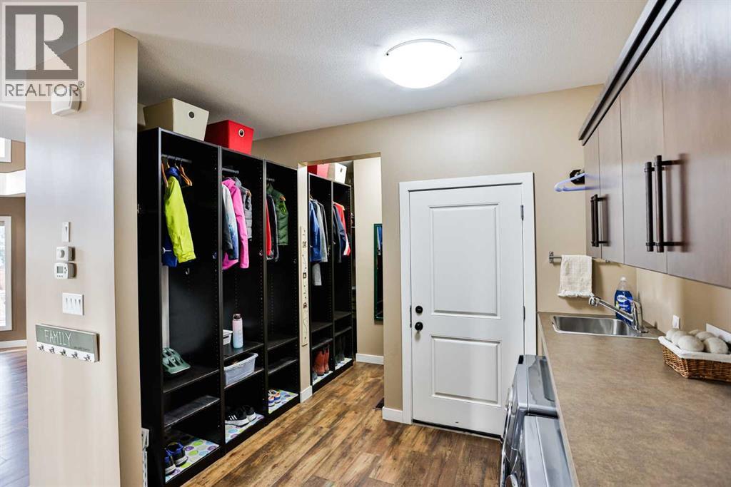 555 Devonia Road W Property Photo 15