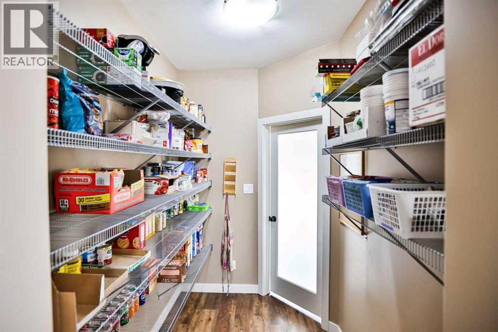 555 Devonia Road W Property Photo 16