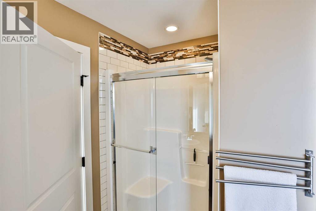 555 Devonia Road W Property Photo 23