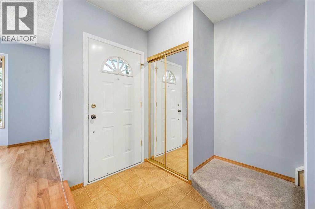 16279 5 Street Sw Property Photo 5