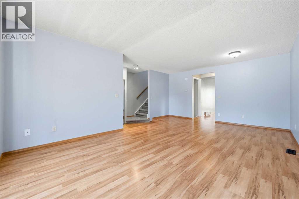 16279 5 Street Sw Property Photo 9