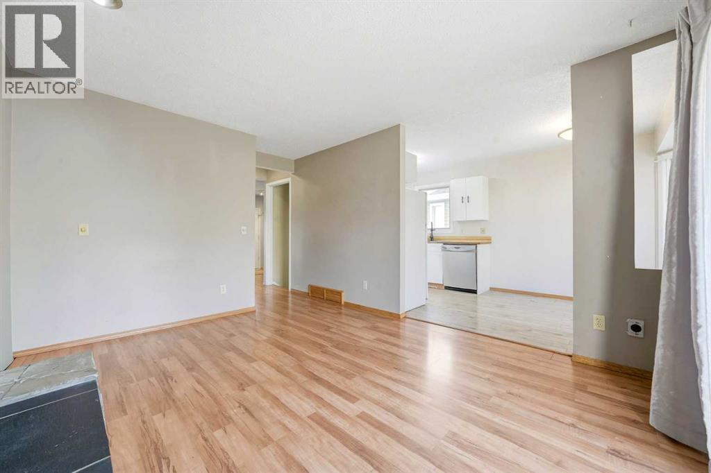 16279 5 Street Sw Property Photo 13