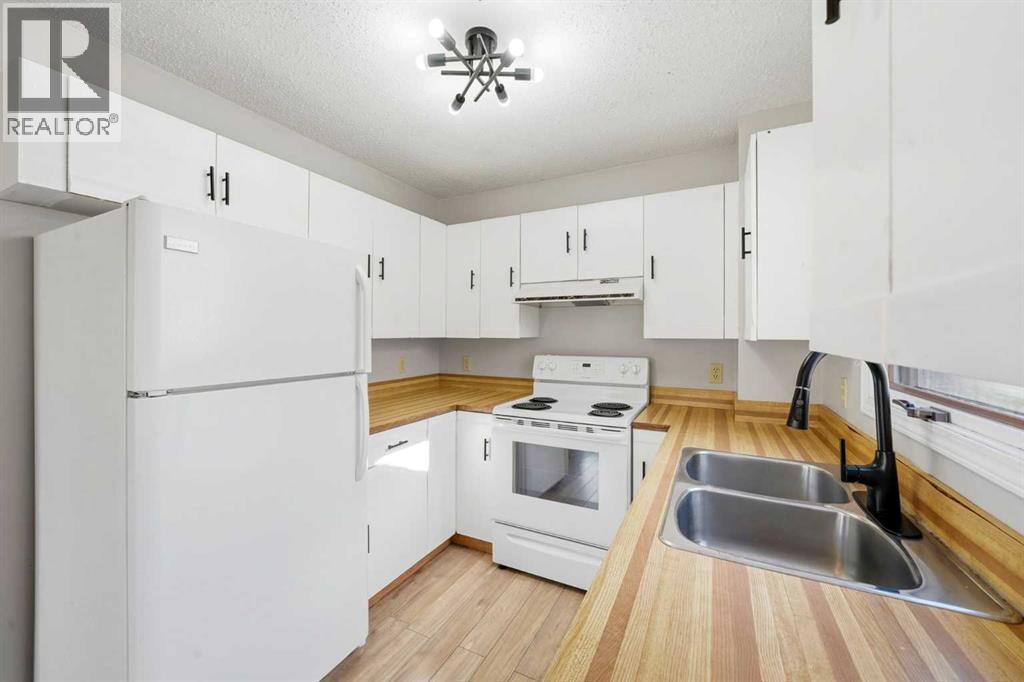 16279 5 Street Sw Property Photo 17