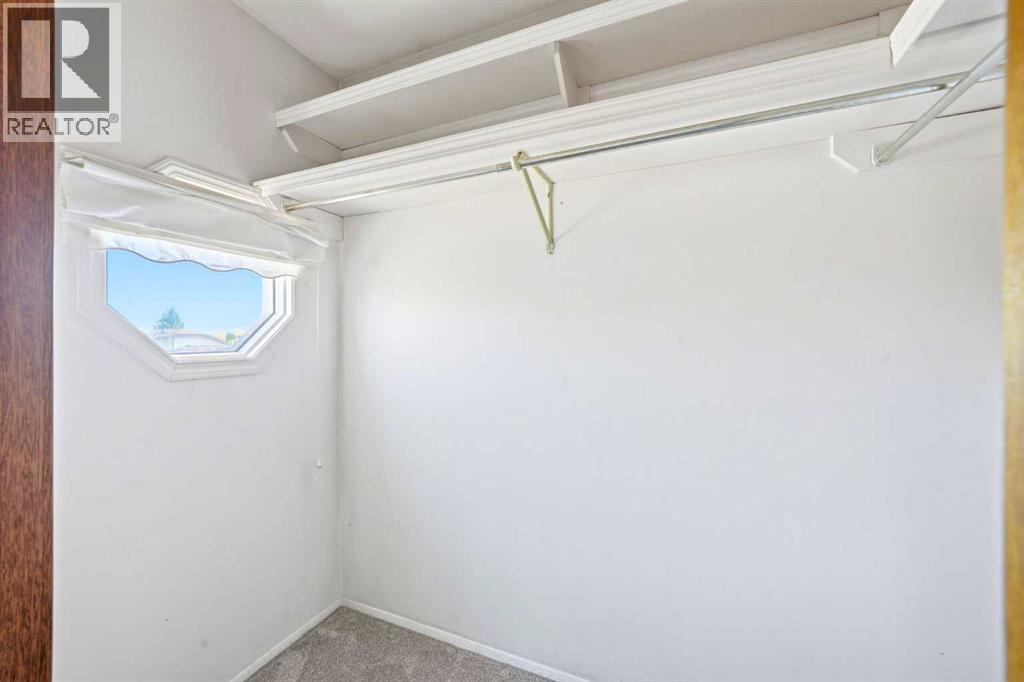 16279 5 Street Sw Property Photo 23