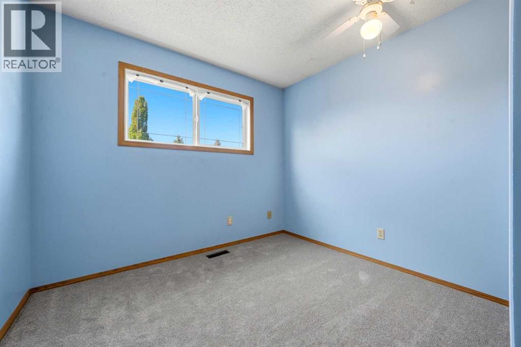 16279 5 Street Sw Property Photo 26