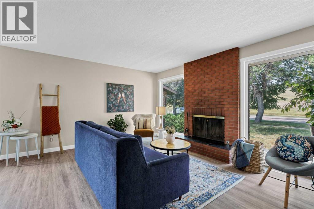 729 3 Street Nw Property Photo 4