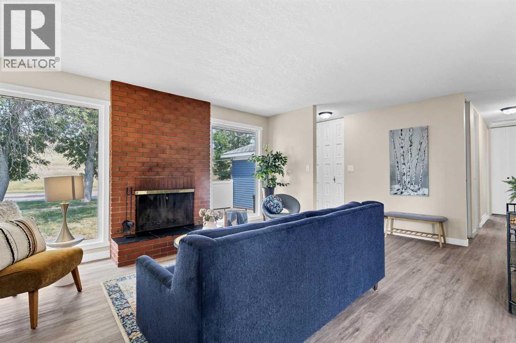 729 3 Street Nw Property Photo 5