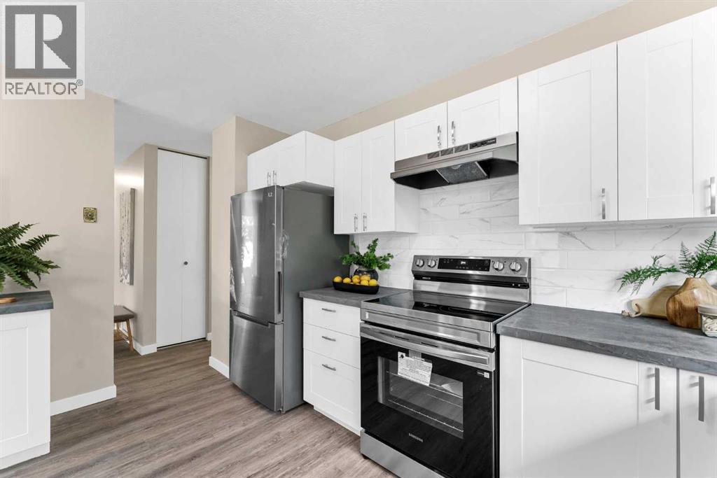 729 3 Street Nw Property Photo 12