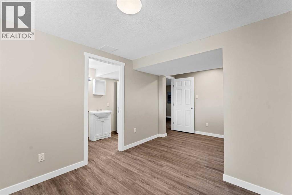 729 3 Street Nw Property Photo 35