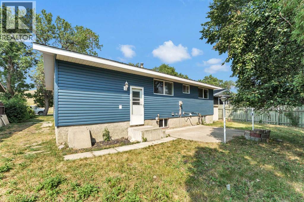729 3 Street Nw Property Photo 39