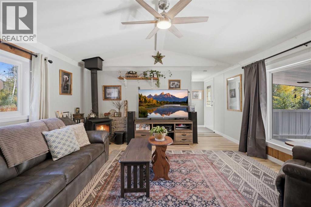 370038 Range Road 4-3 Property Photo 8