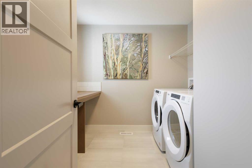 335 Lucas Way Nw Property Photo 32