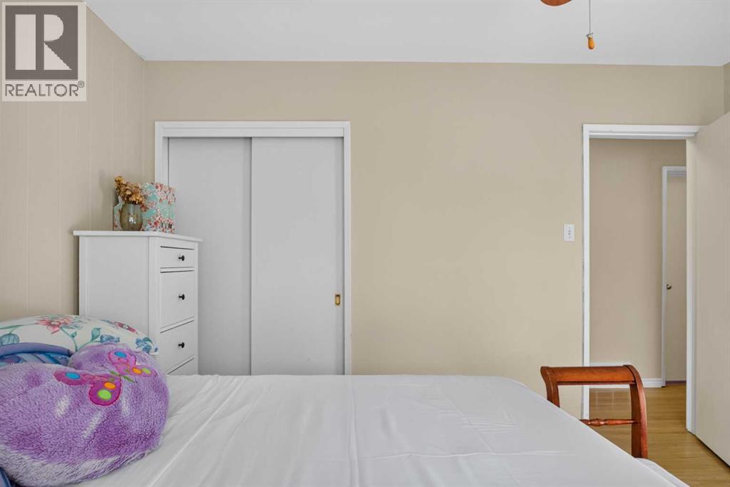 4539 26 Avenue Sw Property Photo 15