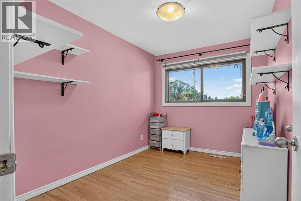 4539 26 Avenue Sw Property Photo 18