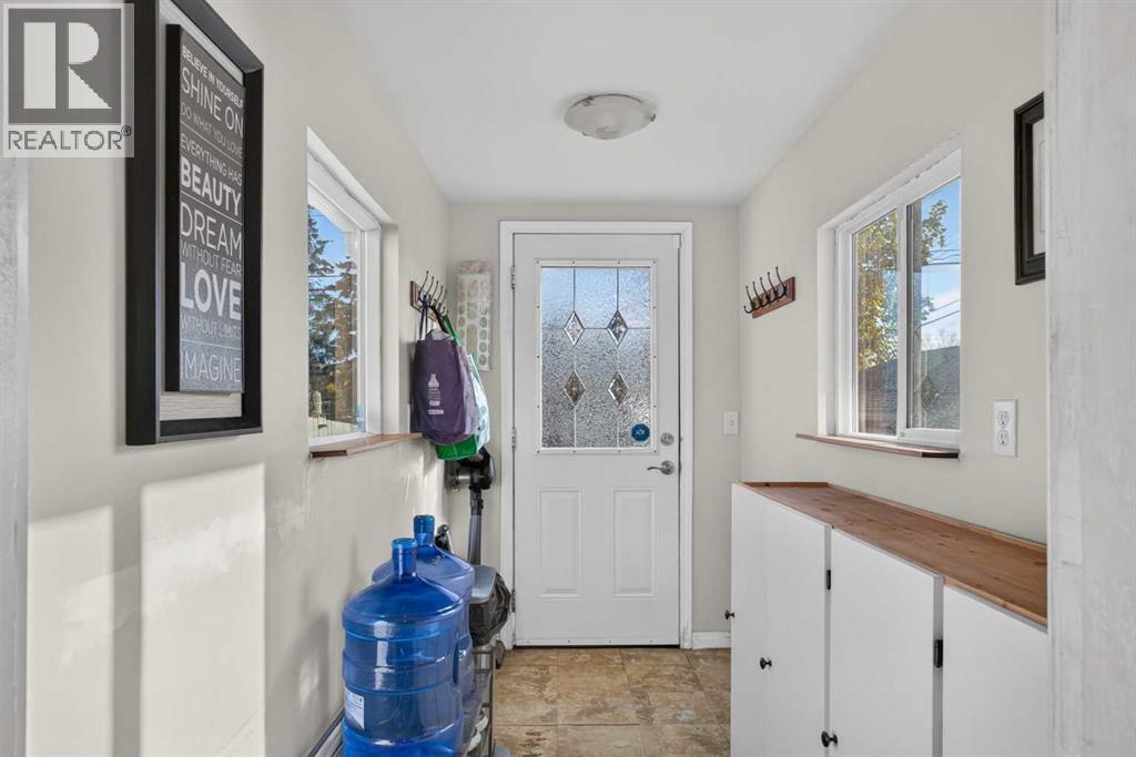4539 26 Avenue Sw Property Photo 20