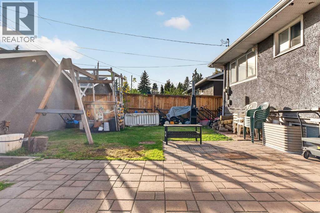 4539 26 Avenue Sw Property Photo 34