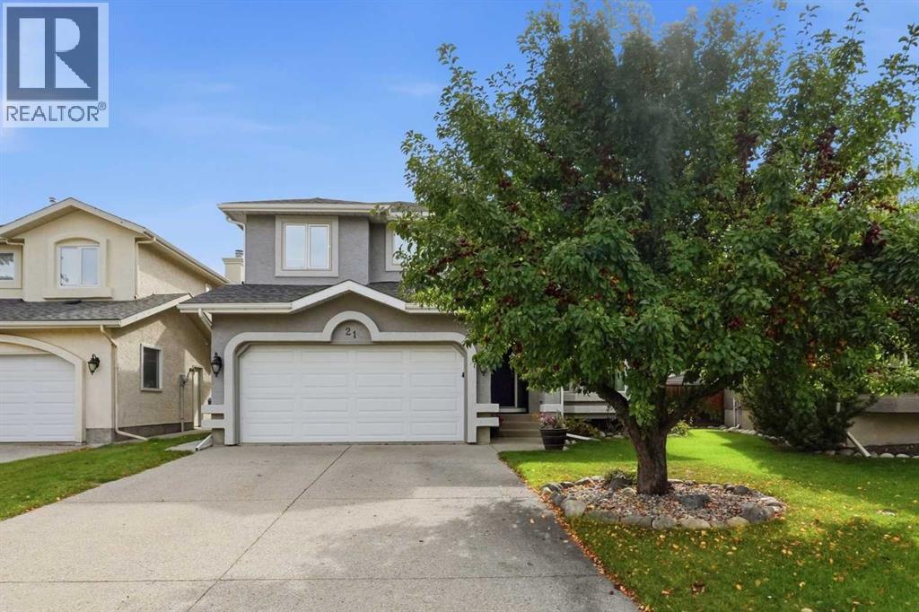 21 Mt Robson Close Se Property Photo 2