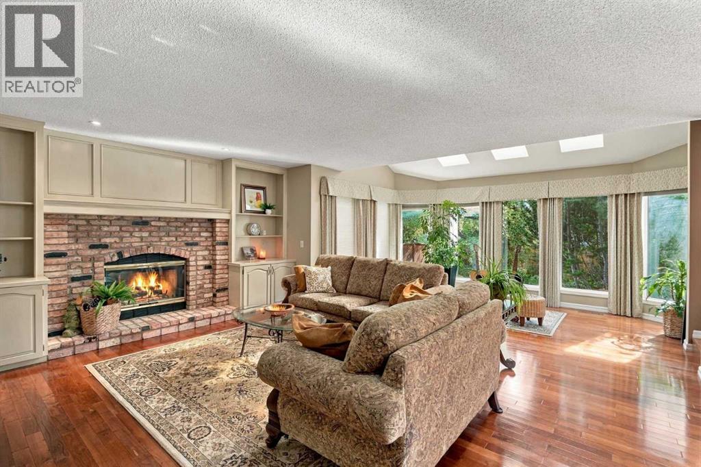 21 Mt Robson Close Se Property Photo 4