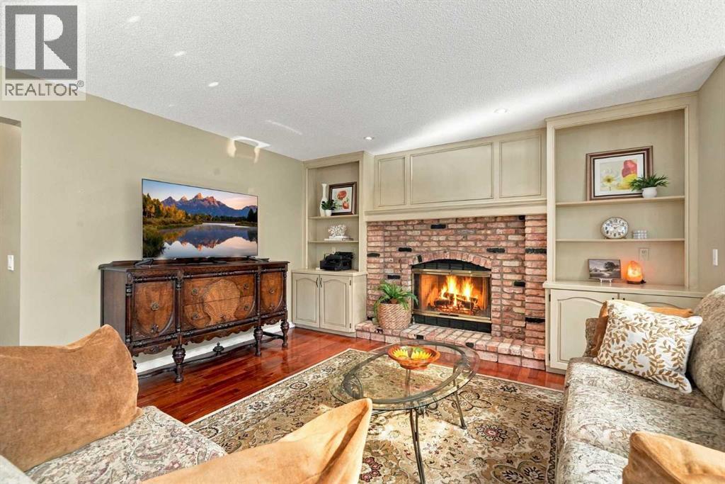 21 Mt Robson Close Se Property Photo 5