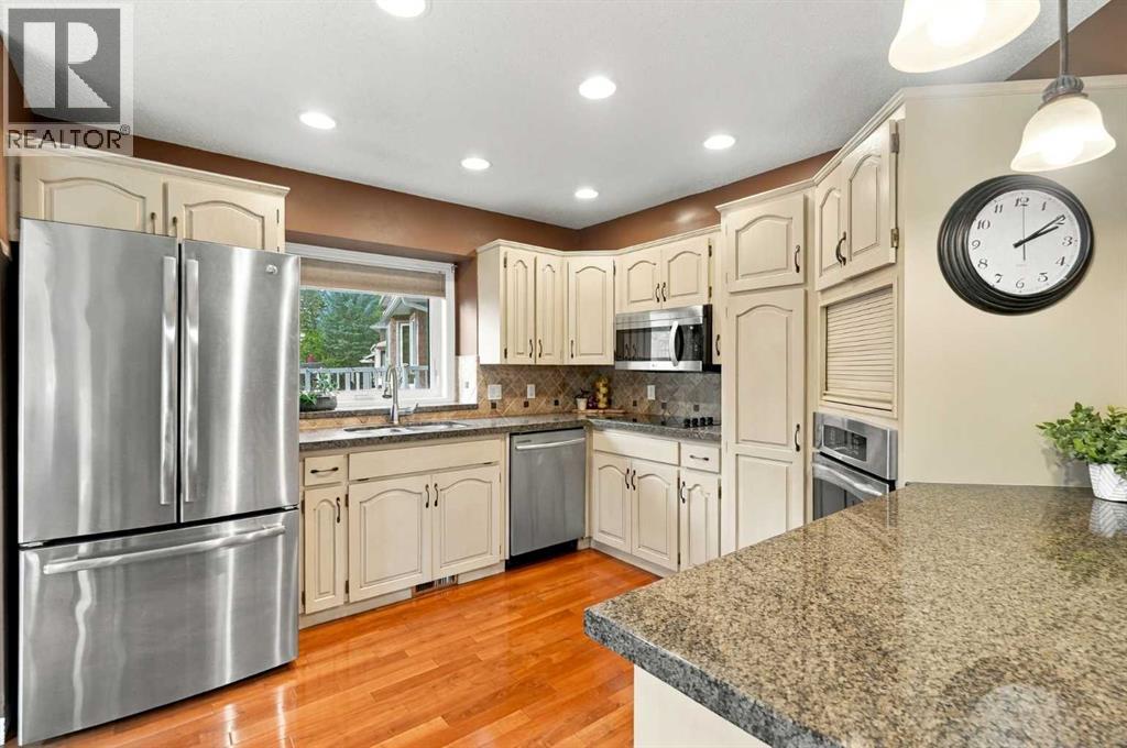 21 Mt Robson Close Se Property Photo 13
