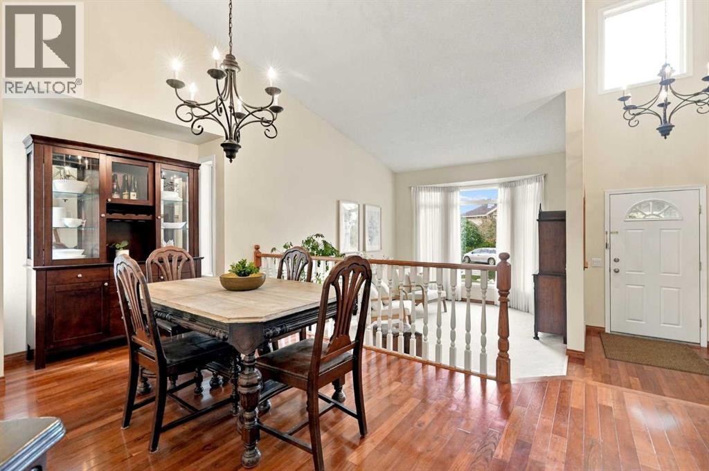 21 Mt Robson Close Se Property Photo 15