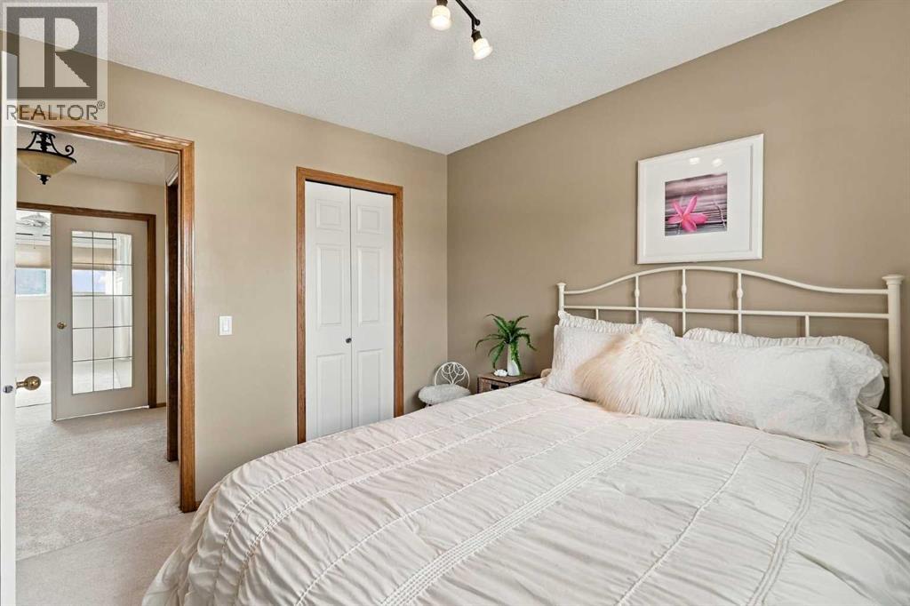 21 Mt Robson Close Se Property Photo 29