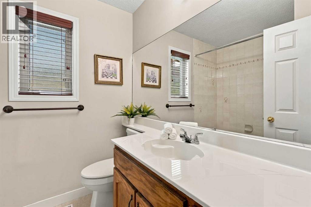 21 Mt Robson Close Se Property Photo 32
