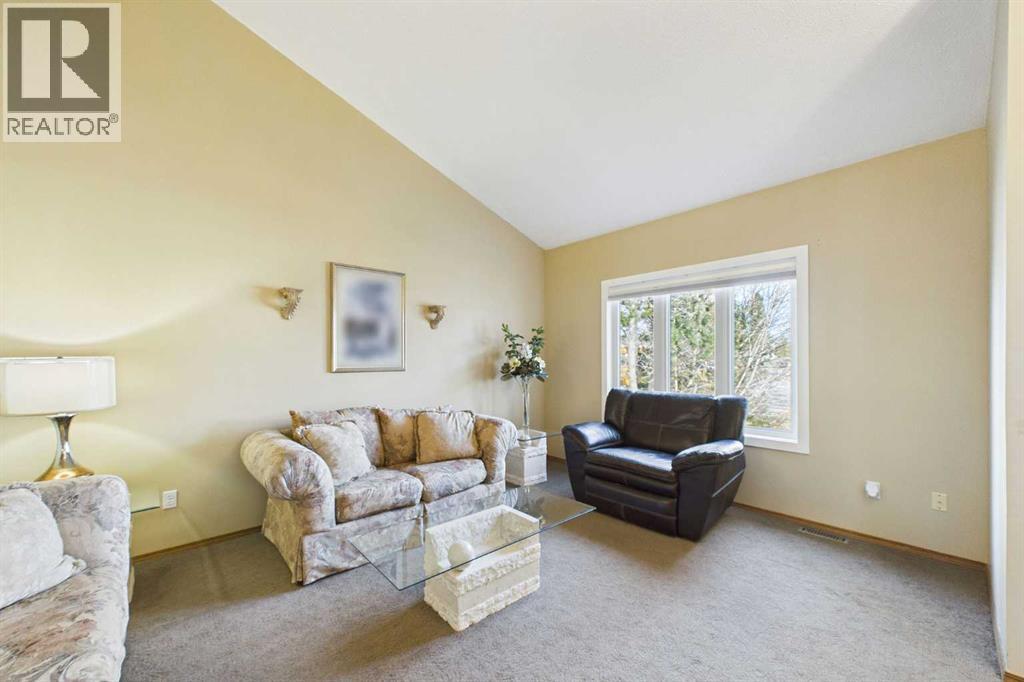222 Davison Drive Property Photo 8
