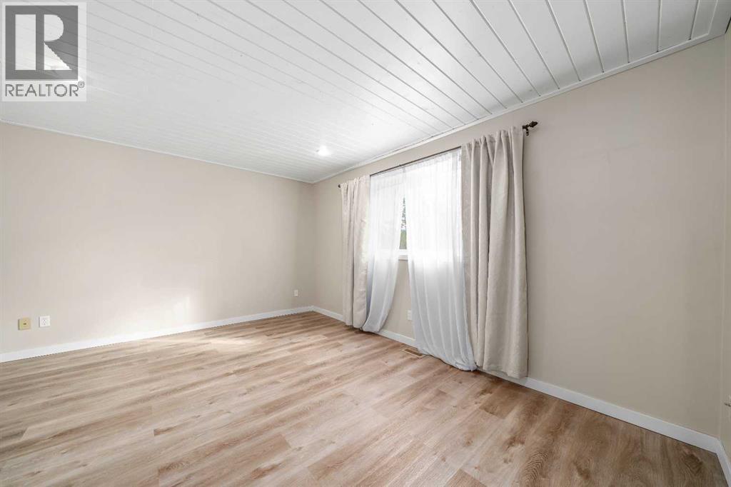 11 Taylor Crescent Se Property Photo 22