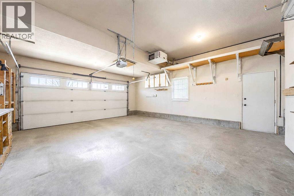 11 Taylor Crescent Se Property Photo 36