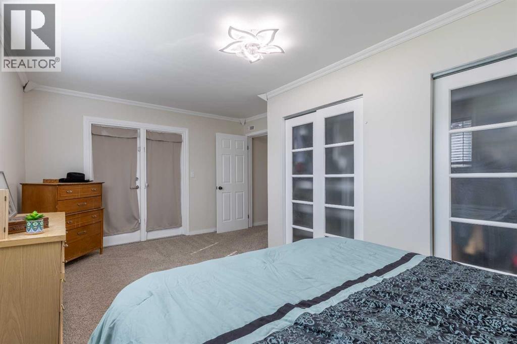 228 E 200 S Property Photo 14