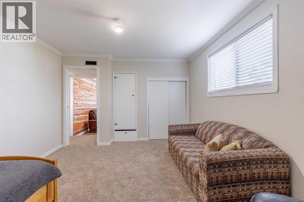 228 E 200 S Property Photo 18
